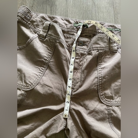 Eddie Bauer Blakley Fit Capri Cargos - Picture 9 of 10